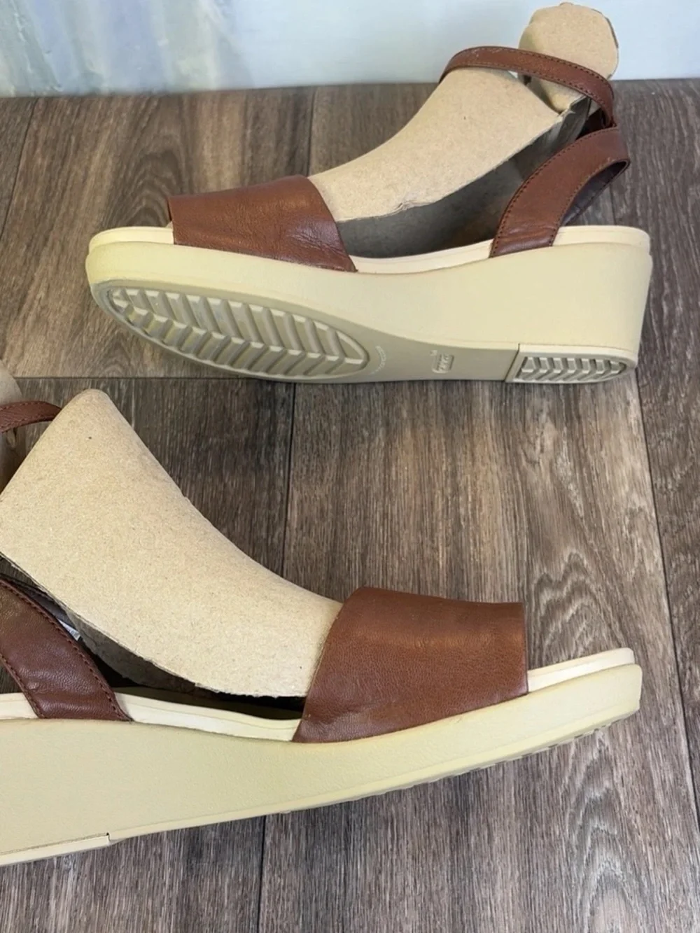 Crocs Sz 9 Leigh Ann Wedge Sandals Hazelnut Brown Leather Ankle Strap Heels